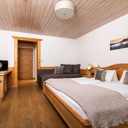 Pension Maislinger Fieberbrunn Exteriör bild