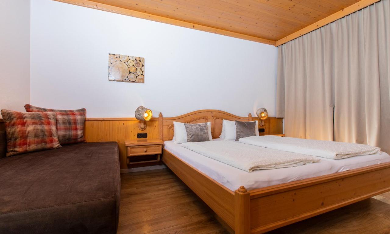 Pension Maislinger Fieberbrunn Exteriör bild